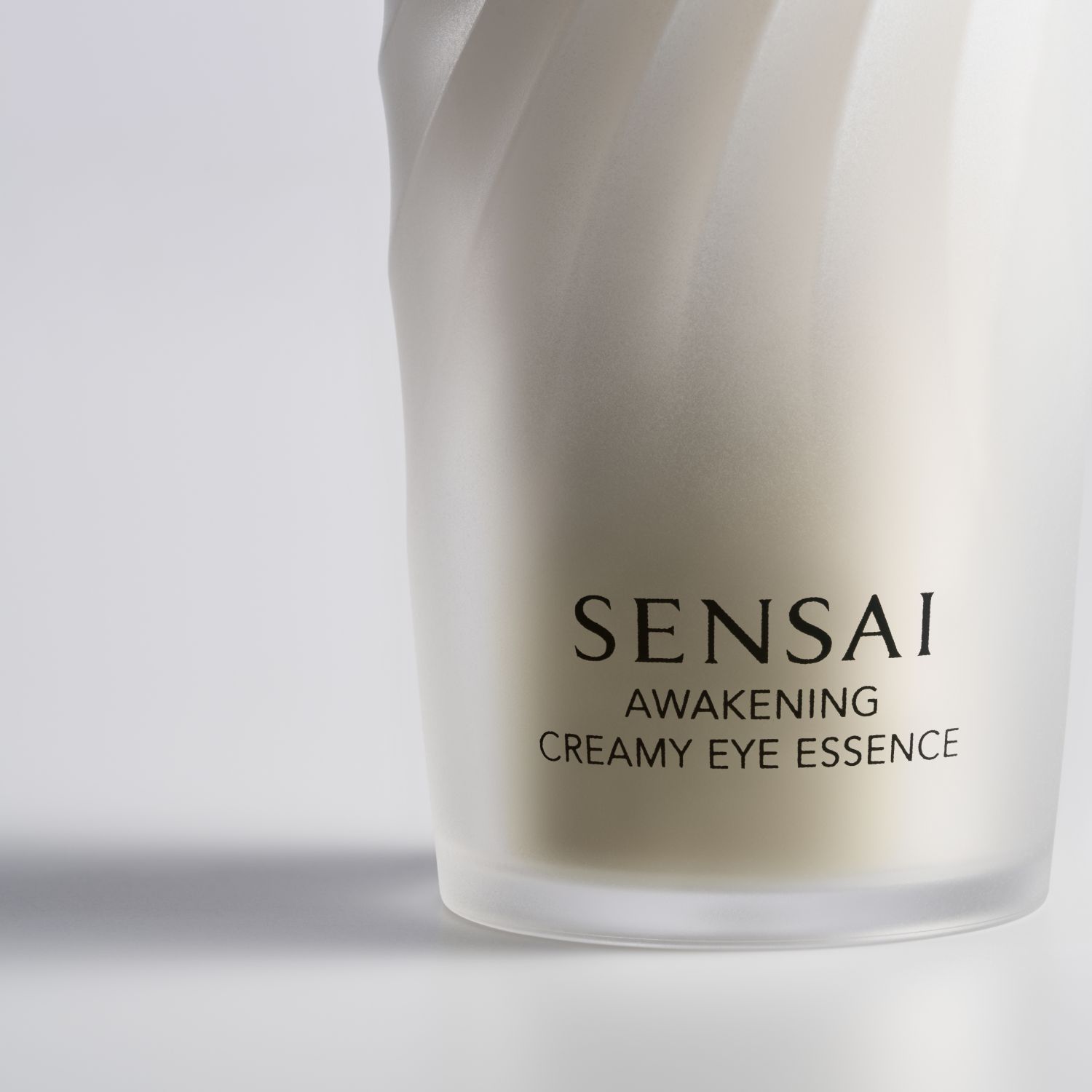Awakening Creamy Eye Essence