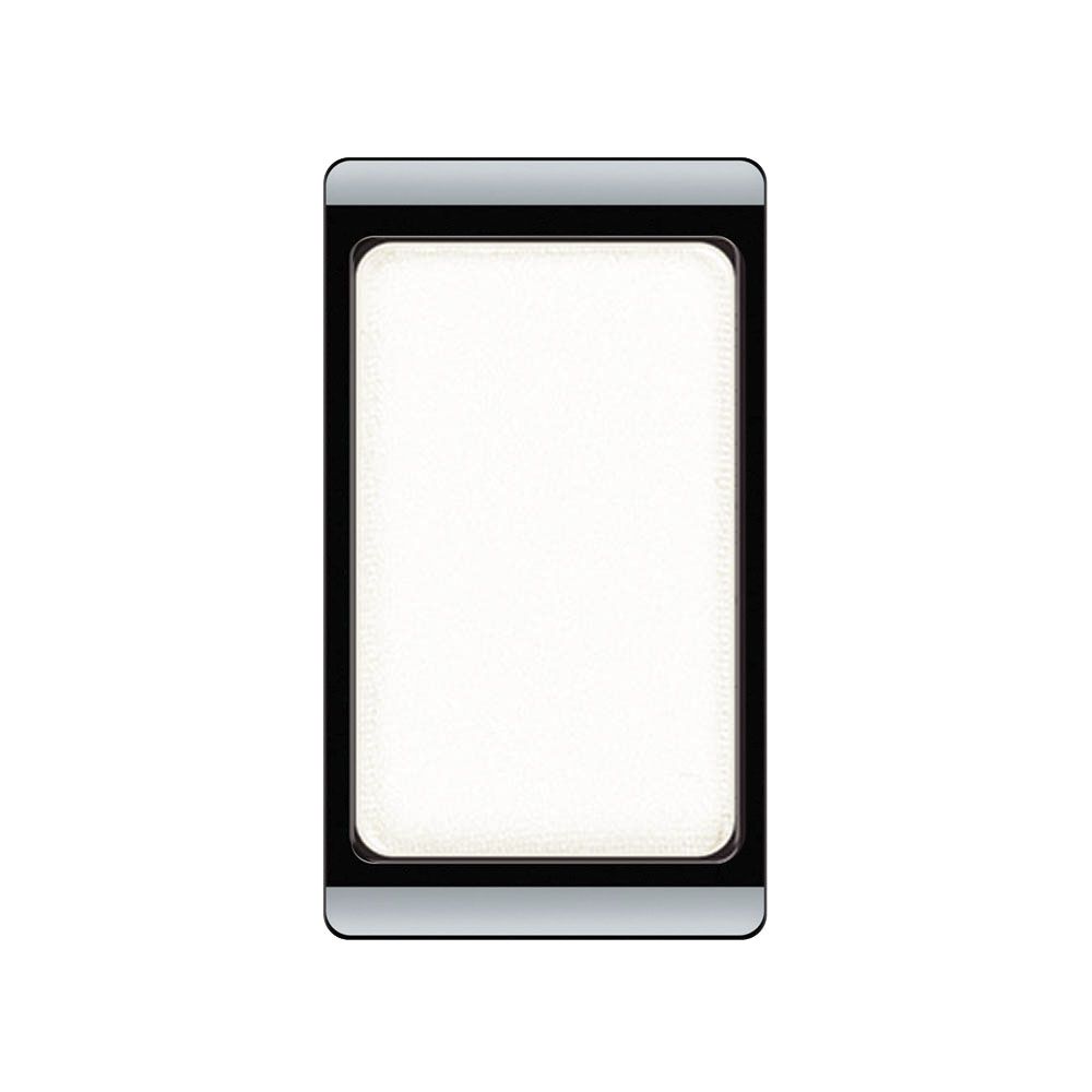 Eyeshadow pearl