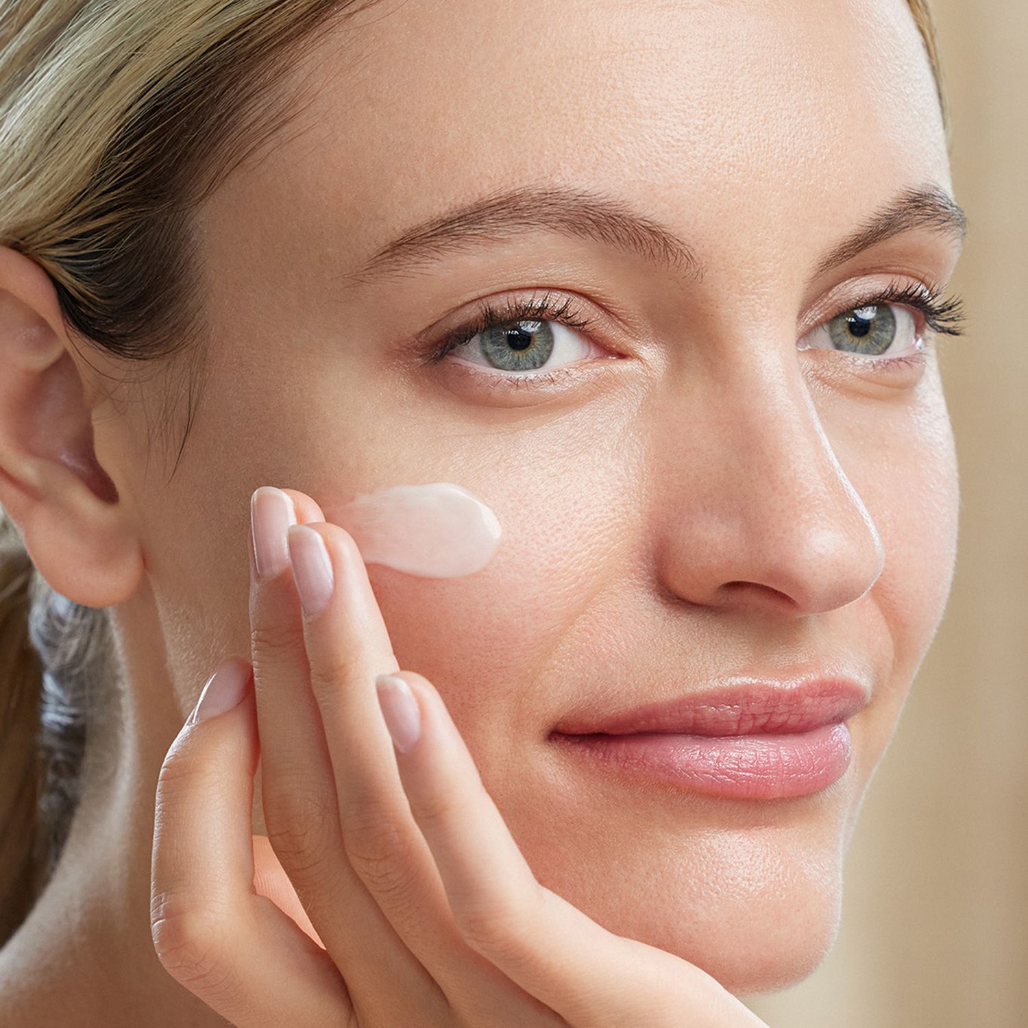 Absolute Silk Illuminating Cream