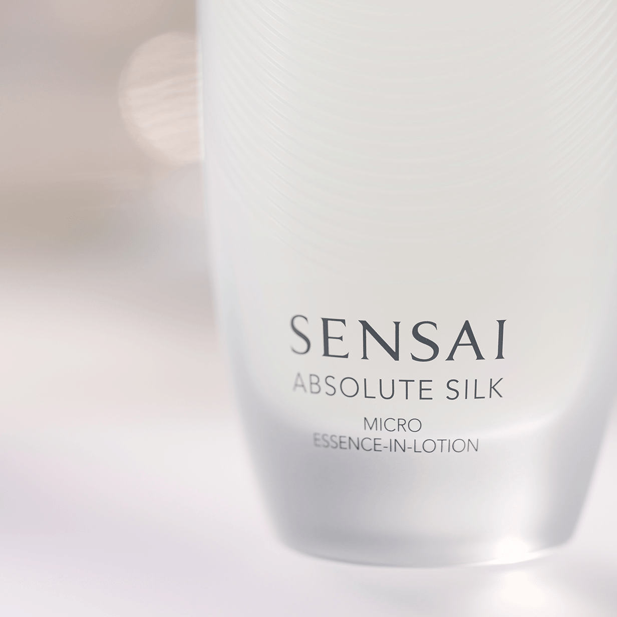 Absolute Silk Essence-in-Lotion