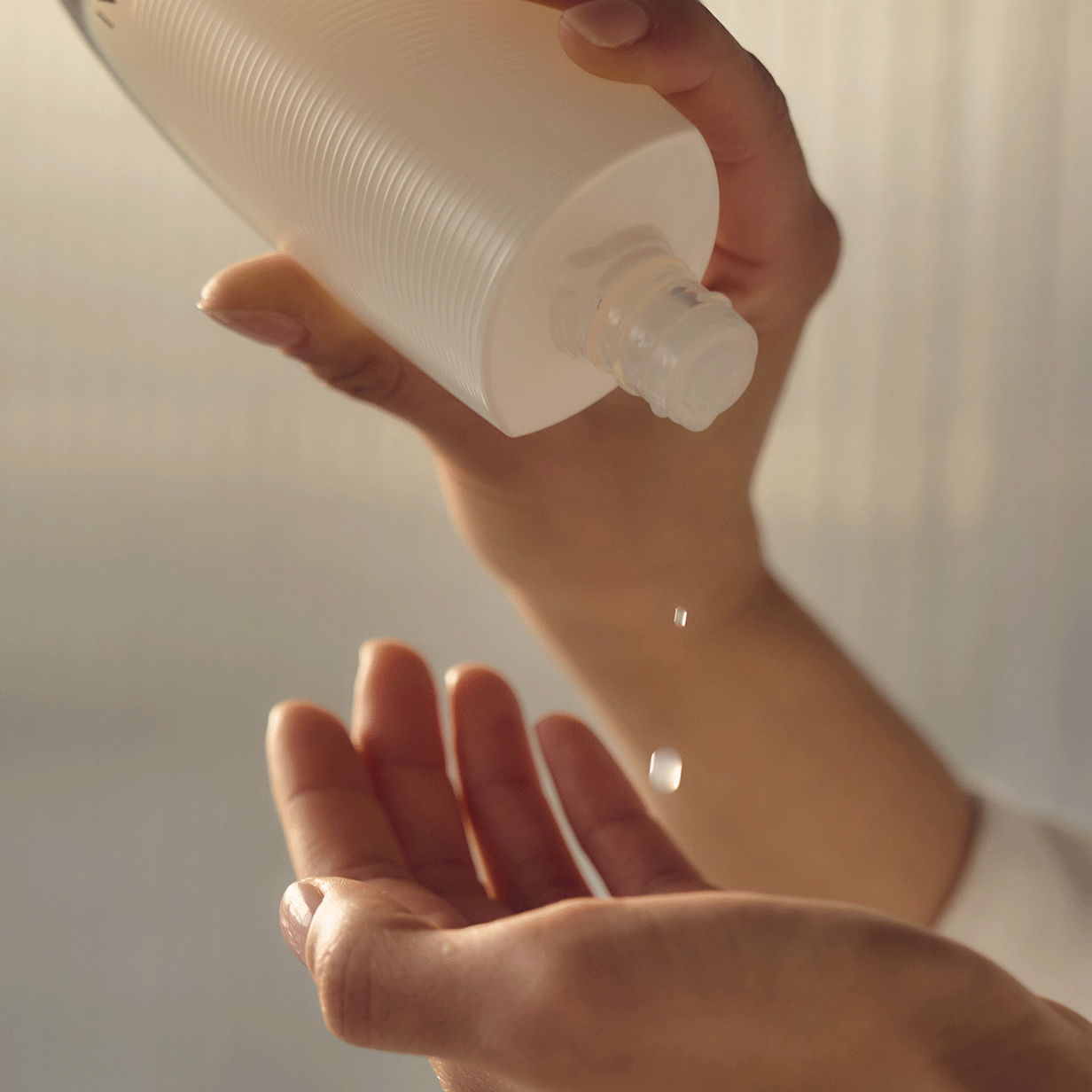 Absolute Silk Essence-in-Lotion