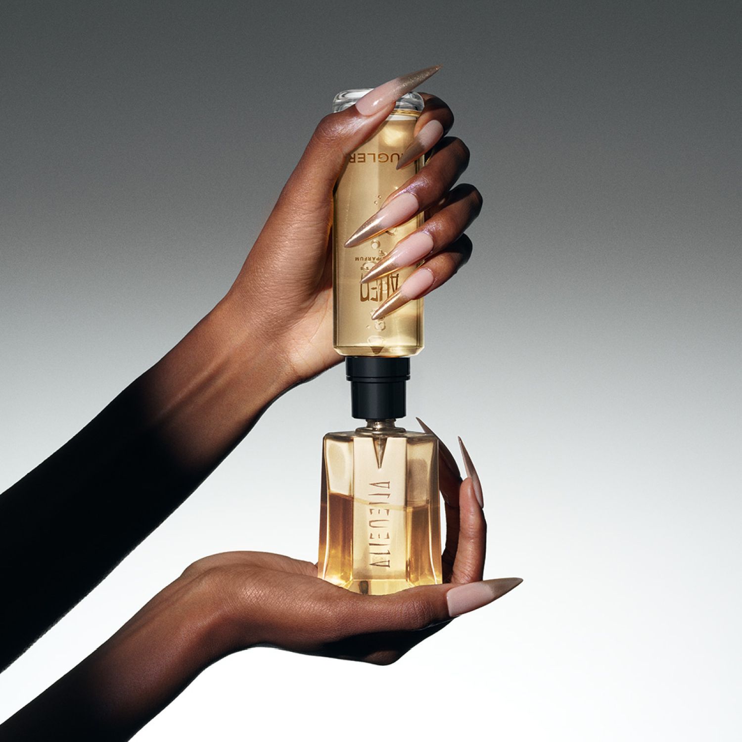 Alien Goddess Eau de Parfum (Refillable)